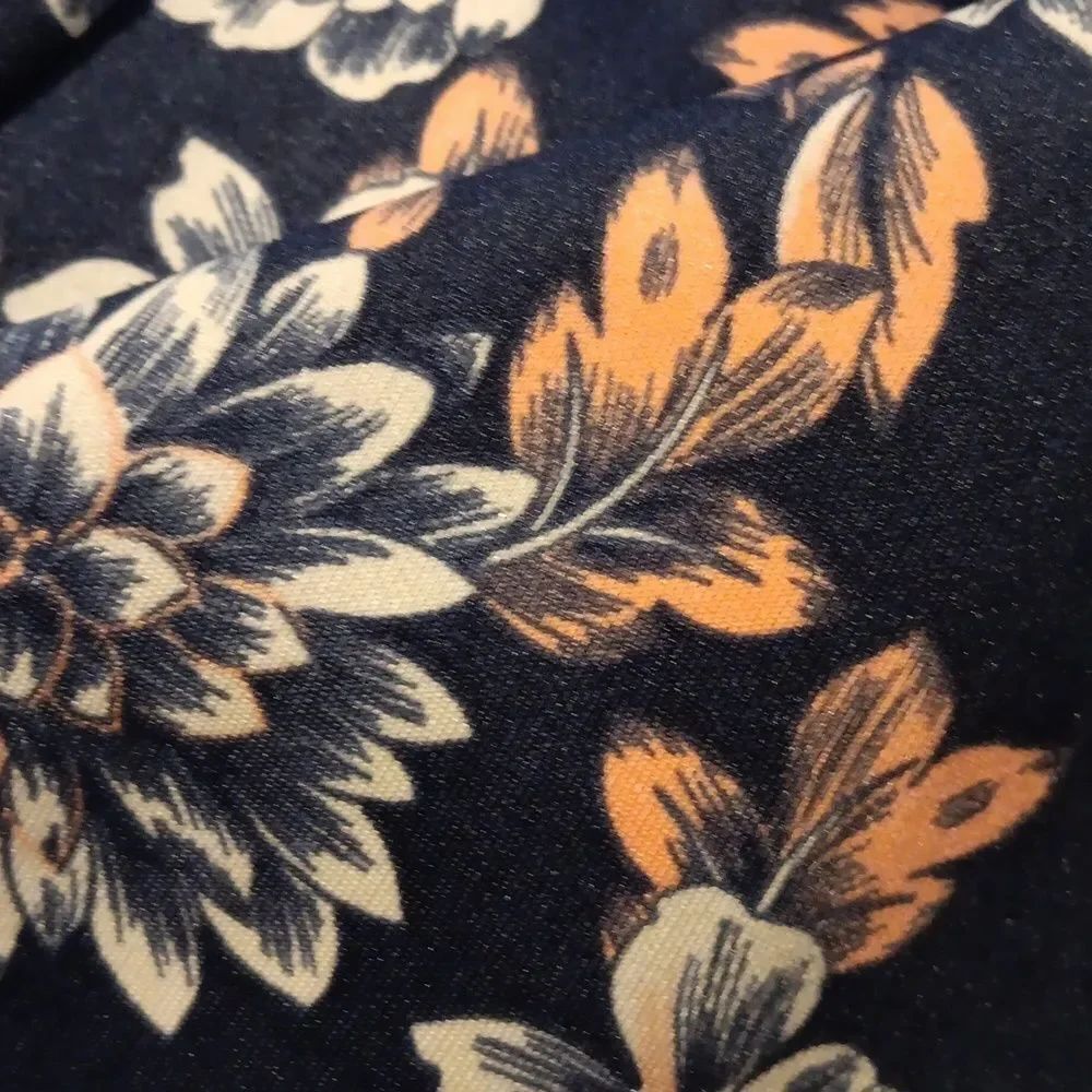 Kut From The Kloth Navy Floral Dress. Cottagecore. Dark Floral - Picture 7 of 7